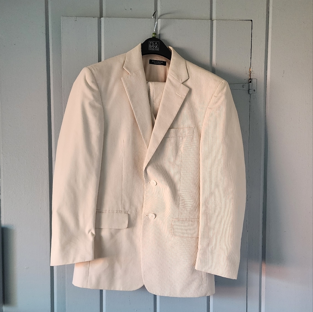 JoS A Bank Suit 36S